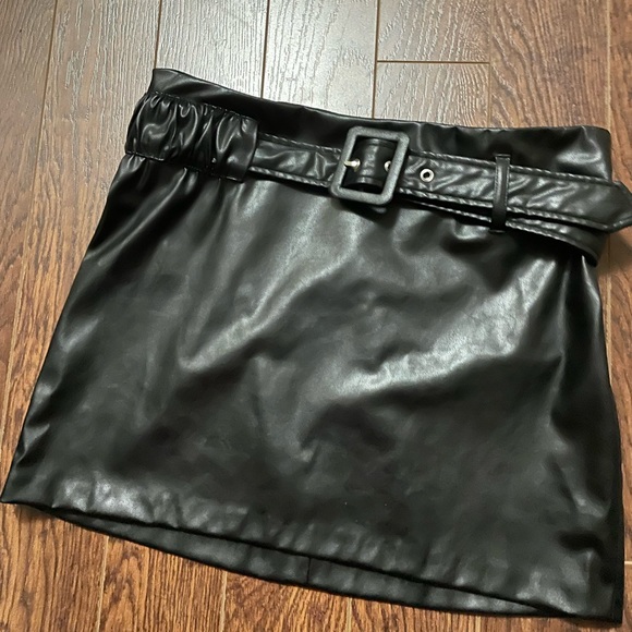 Zara Faux Leather Mini Skirt XS - Picture 2 of 5
